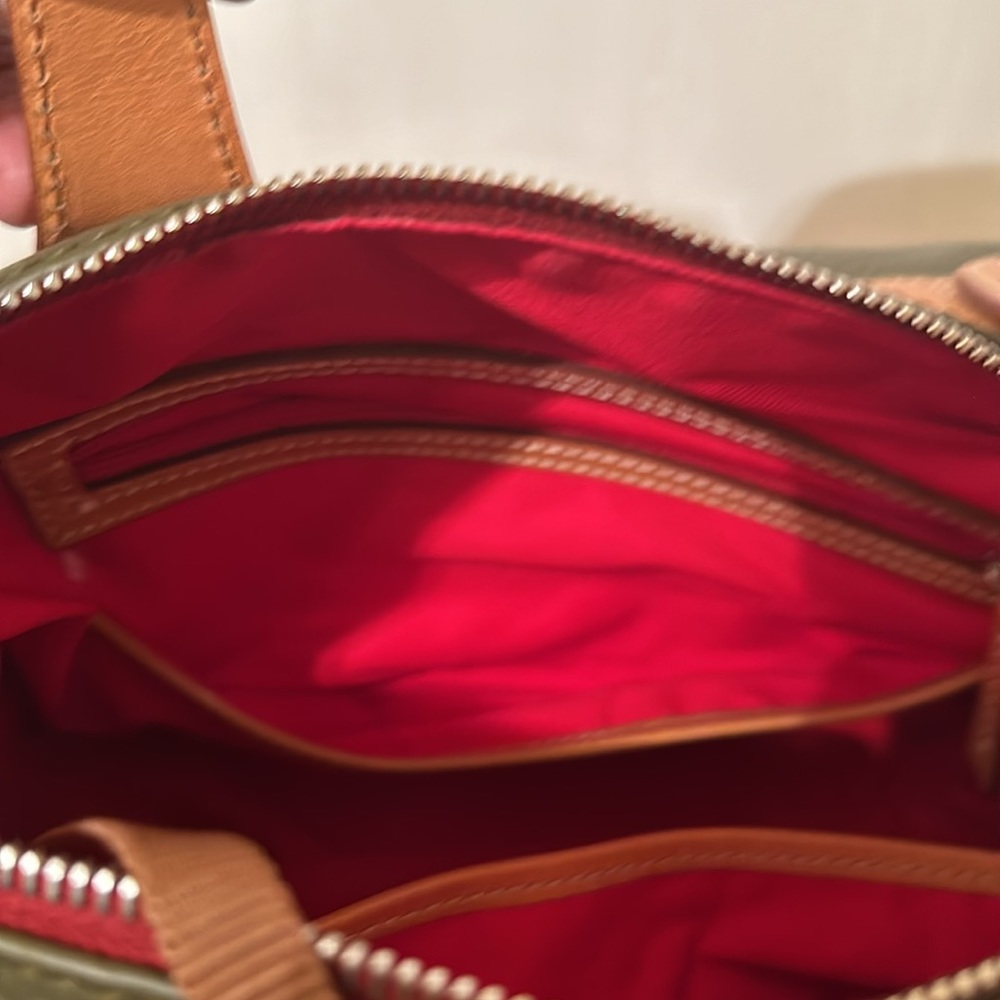 Handbag - Picture 6 of 9